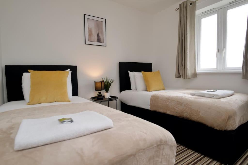 考文垂Highley'S Nest - Fully Furnished Gem, Free Private Parking, Sky Tv & Netflix别墅 外观 照片